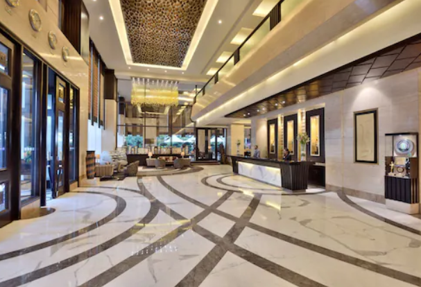 Hotel Sapphire Grand